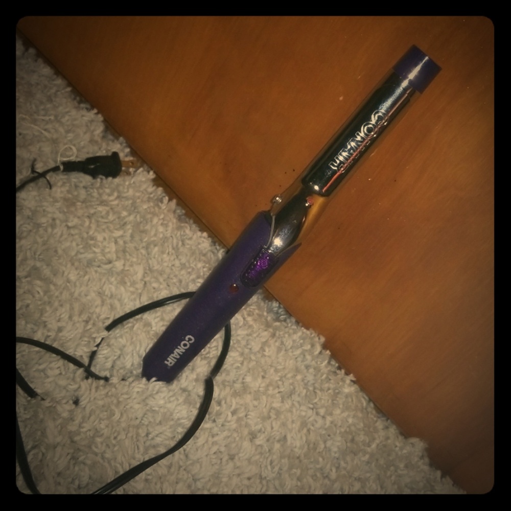 Brand New 1.5 in curler